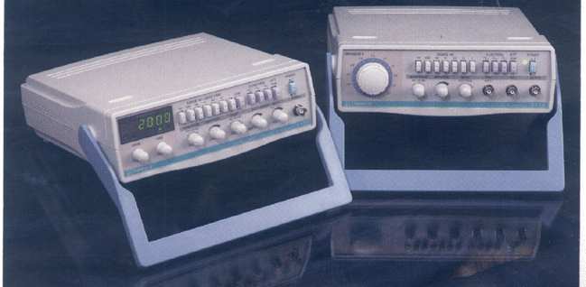 8100.gif (142360 bytes)